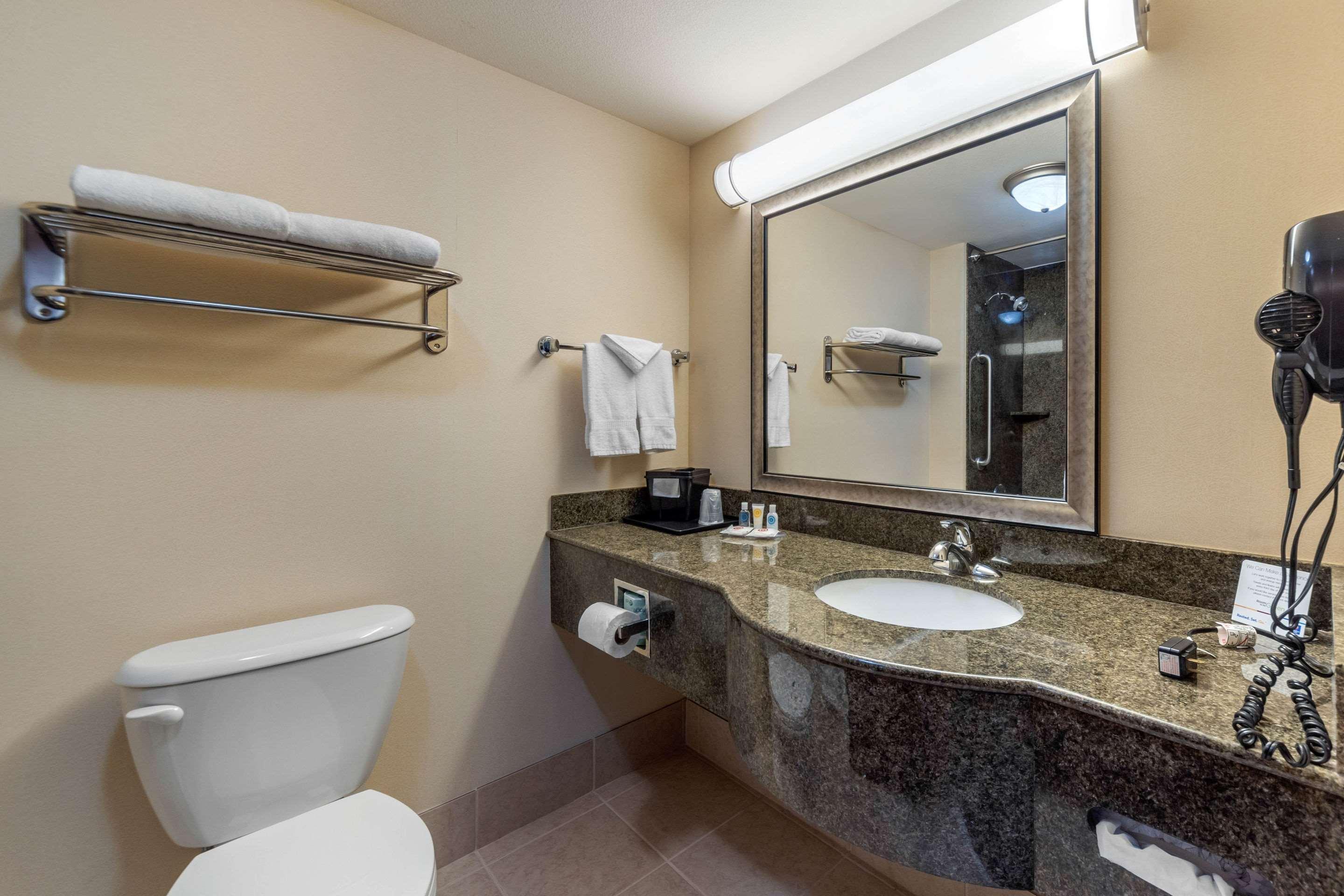 Comfort Inn & Suites Perry I-35 Exteriör bild