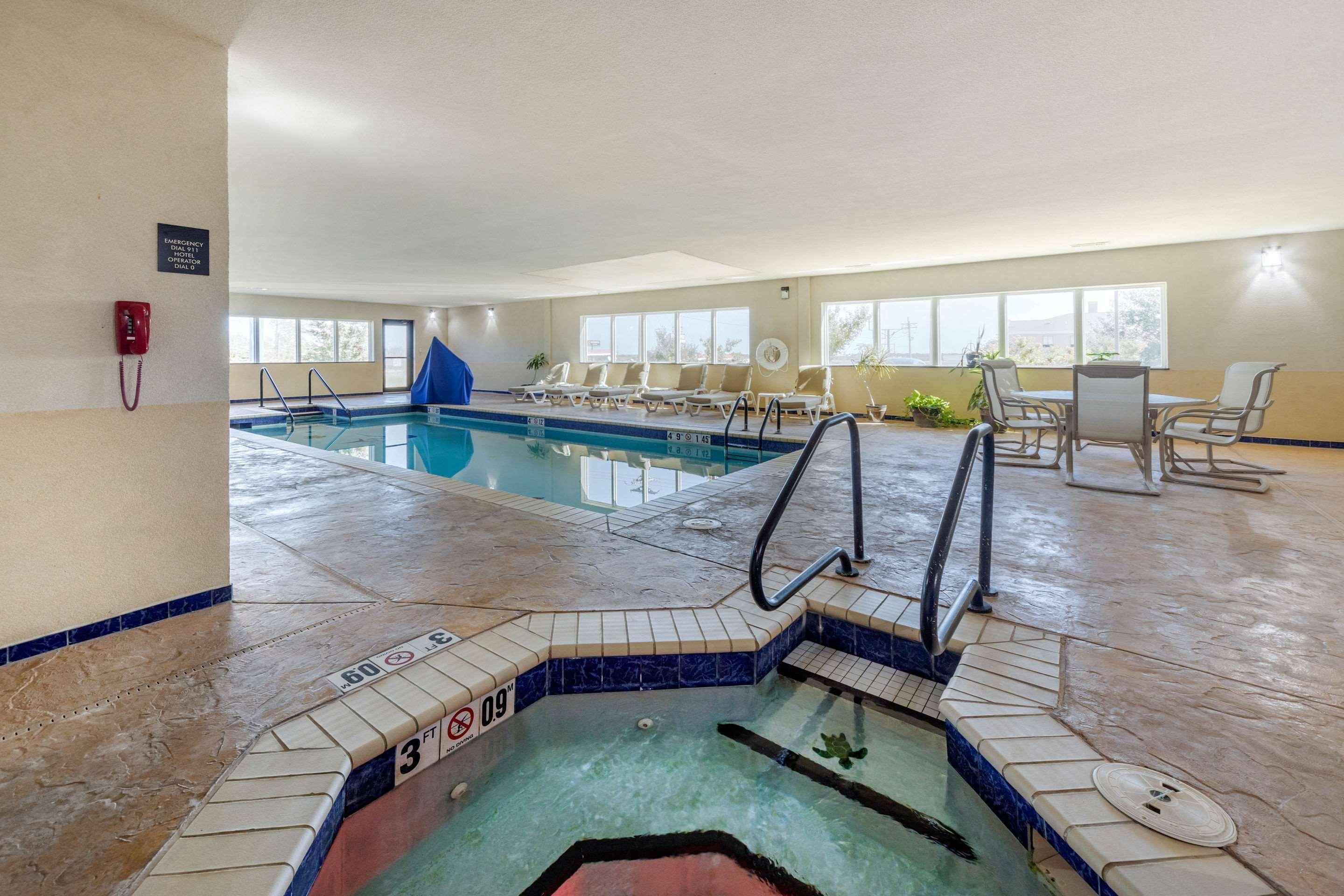 Comfort Inn & Suites Perry I-35 Exteriör bild